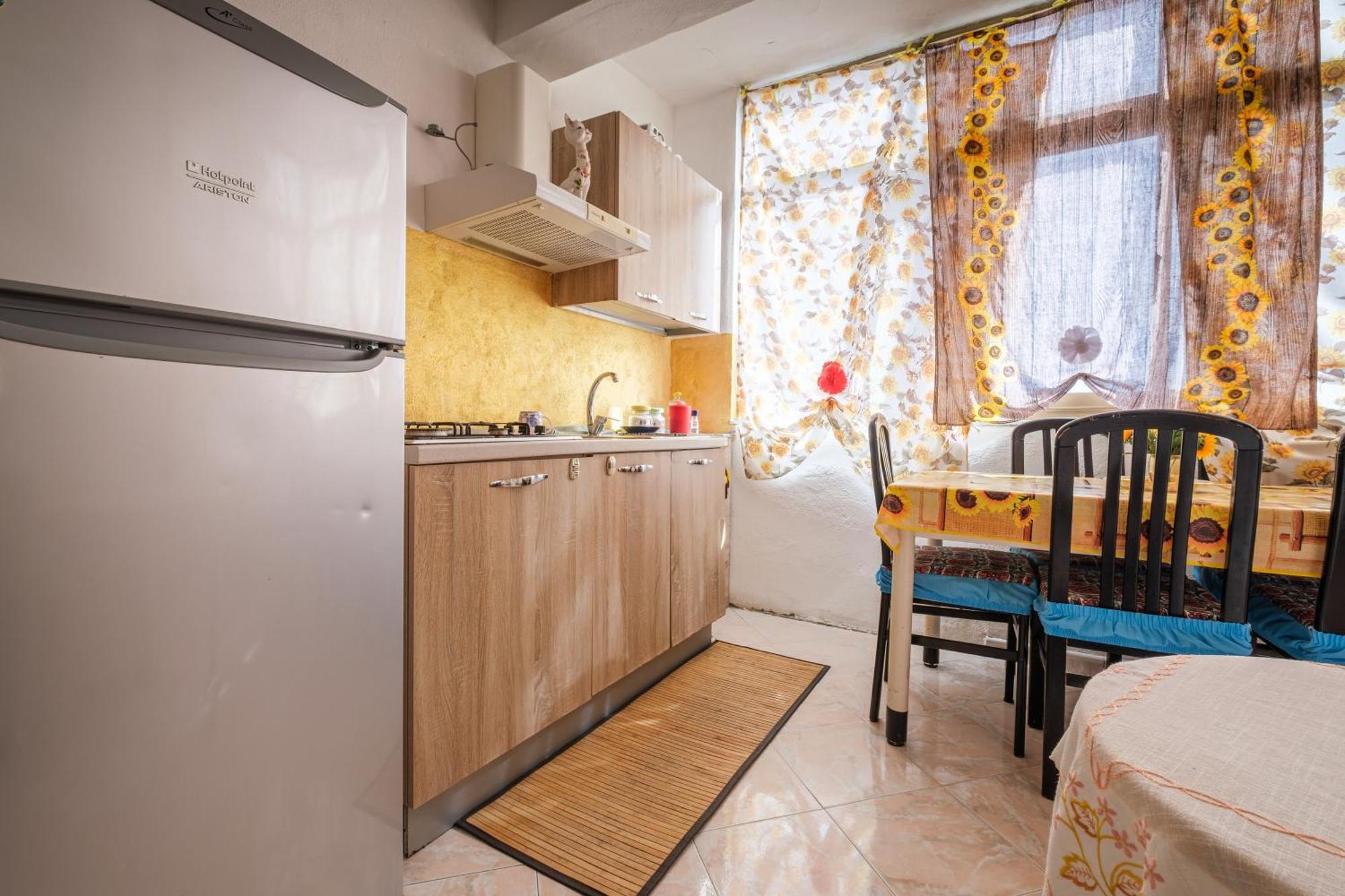 הוילה לטויאני Casa Del Girasole מראה חיצוני תמונה